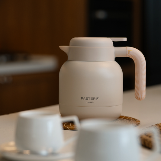 Kit Dia das Mães: Garrafa de Café Milk + 4 Xícaras com Pires 200ml